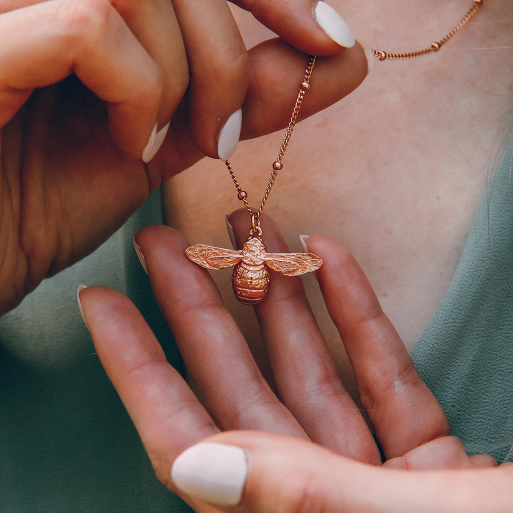 Lily rose bumble bee necklace Clearance